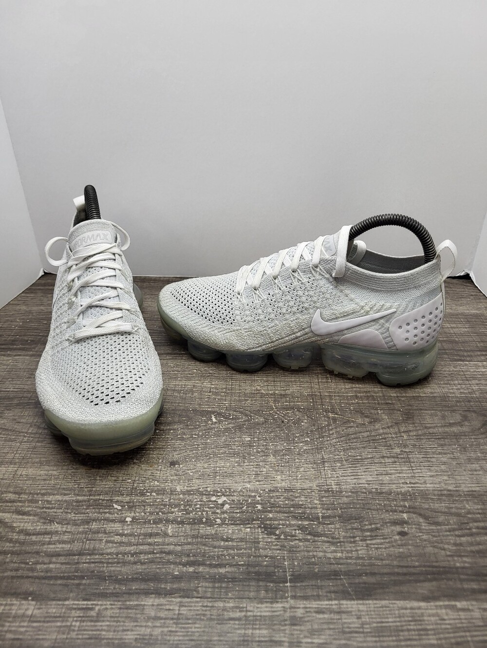 Nike Air Vapormax Flyknit 2 Womens Size 8 Silver Running Walking Shoes Sneaker